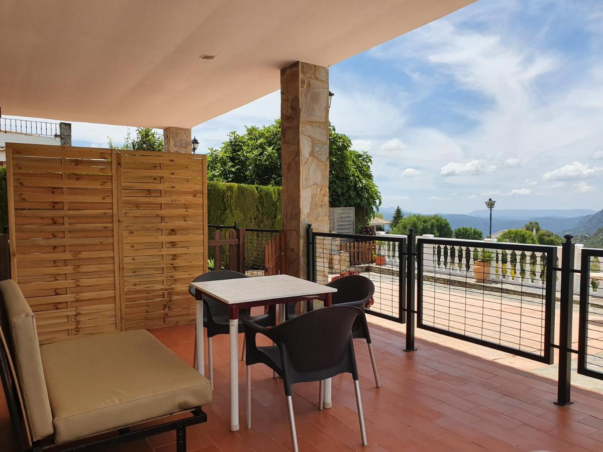 Apartamentos Rurales Sierra Alta Benaocaz Exteriér fotografie