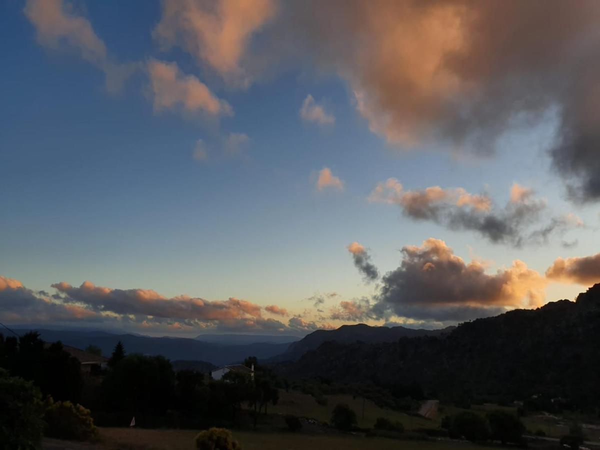 Apartamentos Rurales Sierra Alta Benaocaz Exteriér fotografie
