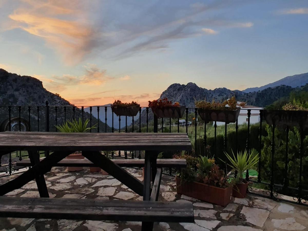 Apartamentos Rurales Sierra Alta Benaocaz Exteriér fotografie